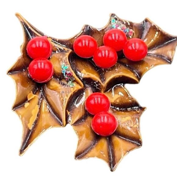 Vintage Celluloid Christmas Holly Leaves Pin Brooch with Red Plastic Berries - Picture 2 of 11